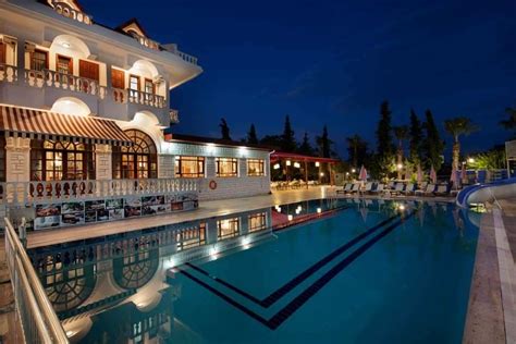 larissa hotels